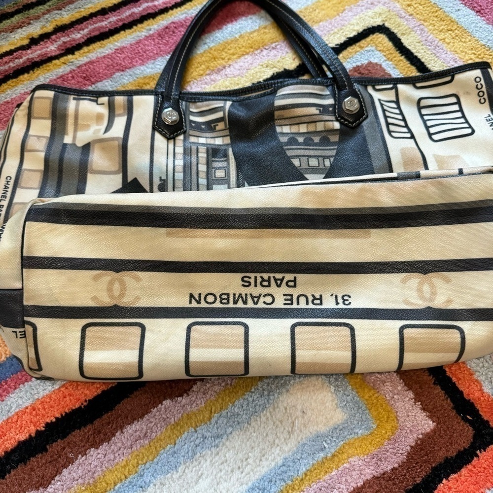 Authentic CHANEL Central Station Tote Bag XL - Picture 12 of 15